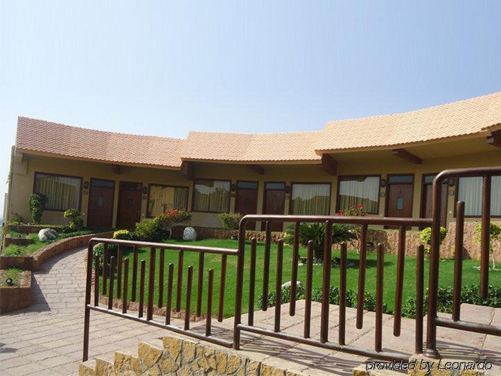 Dreamworld Resort, Hotel & Golf Course Karachi Exterior photo