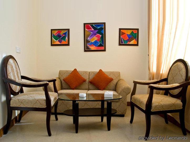 Dreamworld Resort, Hotel & Golf Course Karachi Exterior photo
