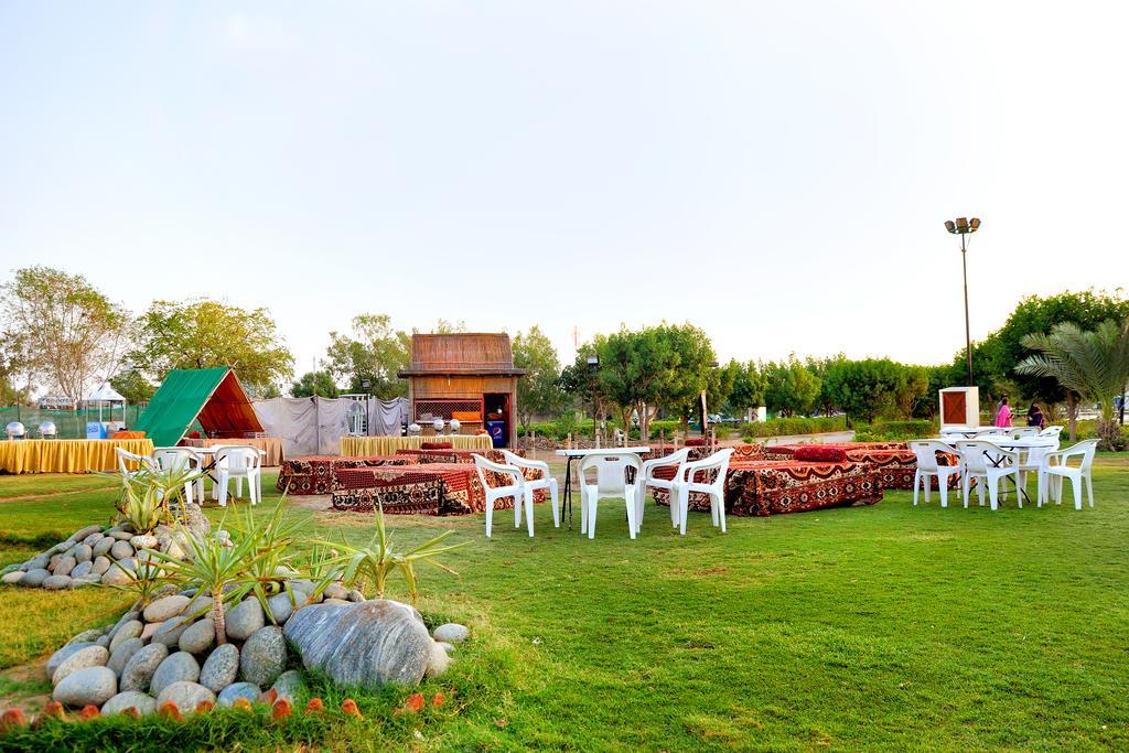 Dreamworld Resort, Hotel & Golf Course Karachi Exterior photo