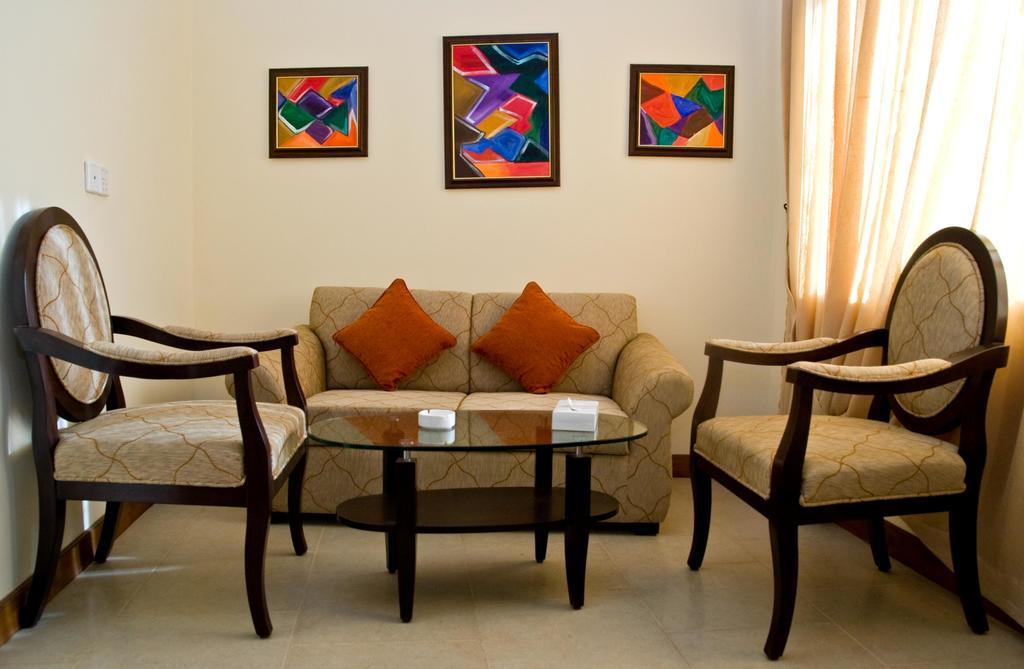 Dreamworld Resort, Hotel & Golf Course Karachi Exterior photo